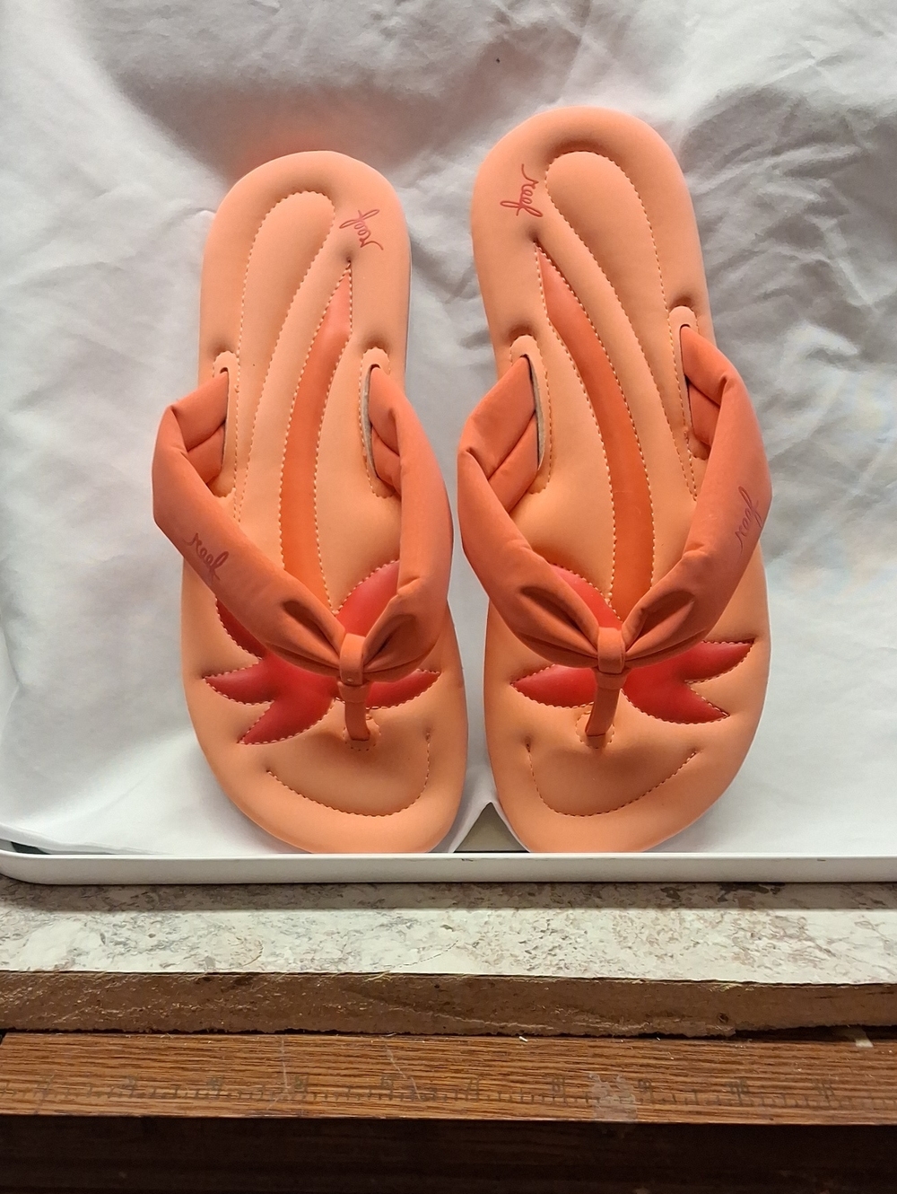 Kids Peach Flip-Flop Sandals with Leaf Accent